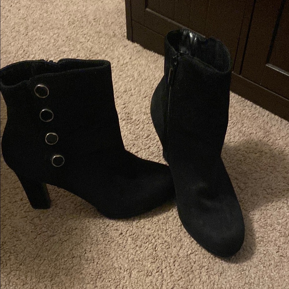 Impo Elegant Black Ankle Boots
